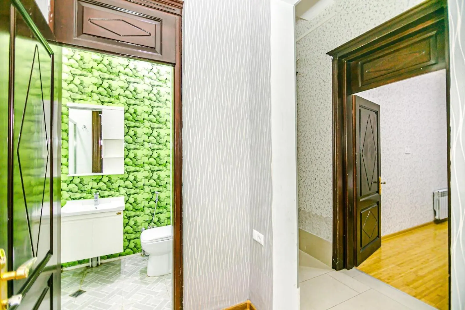 Apartment Vip 5 Bedrooms Apt Baku