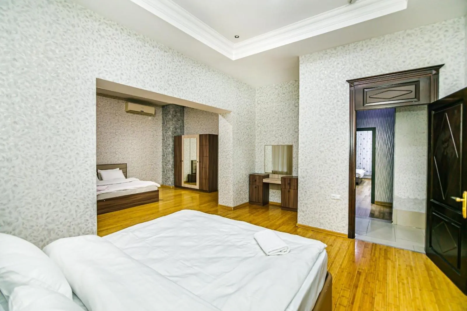 Vip 5 Bedrooms Apt Baku