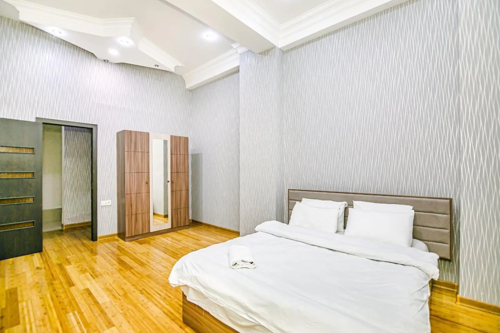 Vip 5 Bedrooms Apt Baku