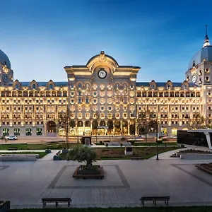 فندق Courtyard By Marriott, باكو